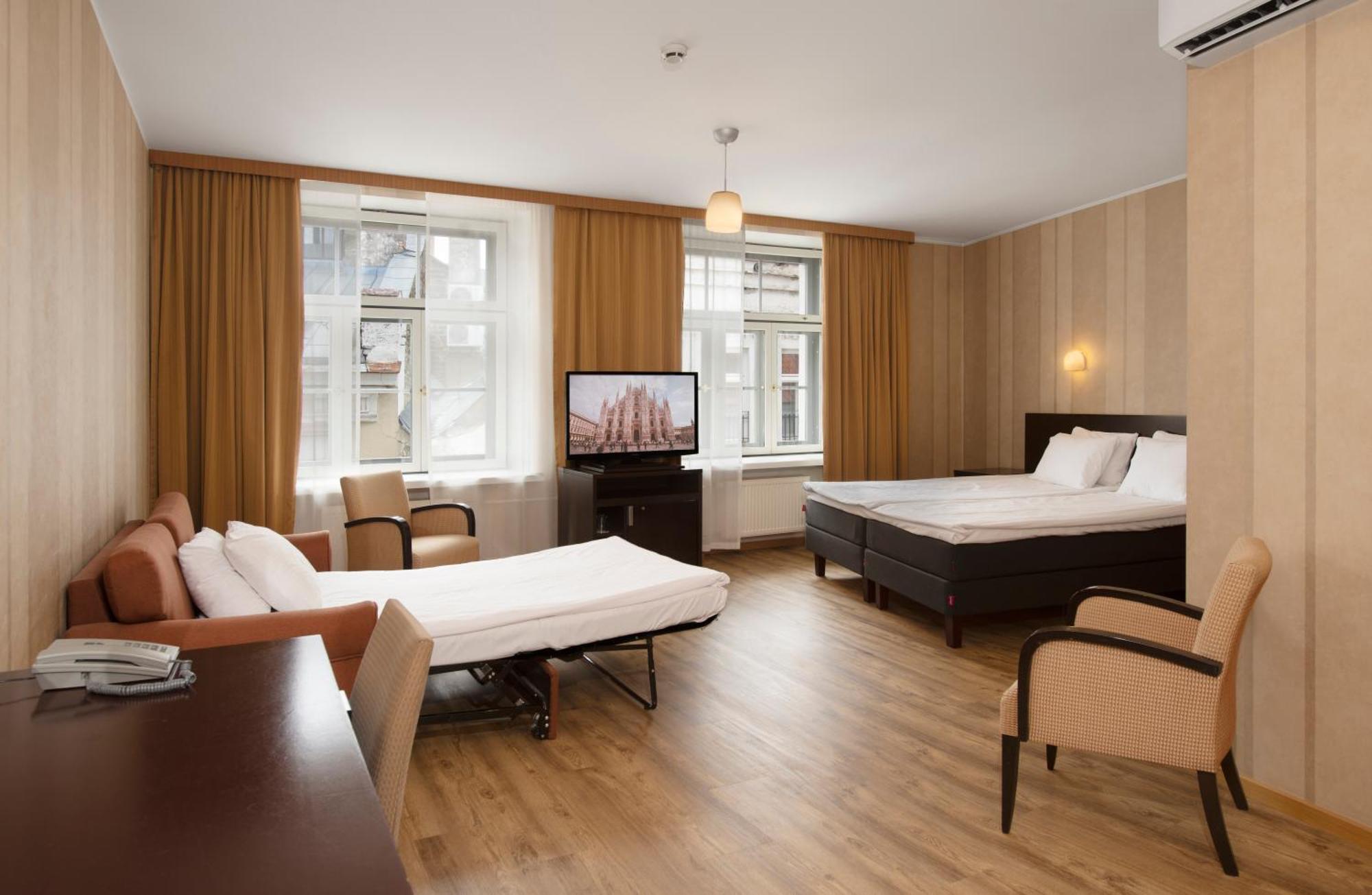 Hestia Barons Old Town Hotel 4*